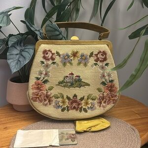 Vintage needlepoint handbag w/ scenic stitching- NEEDS REPAIR see details/videos